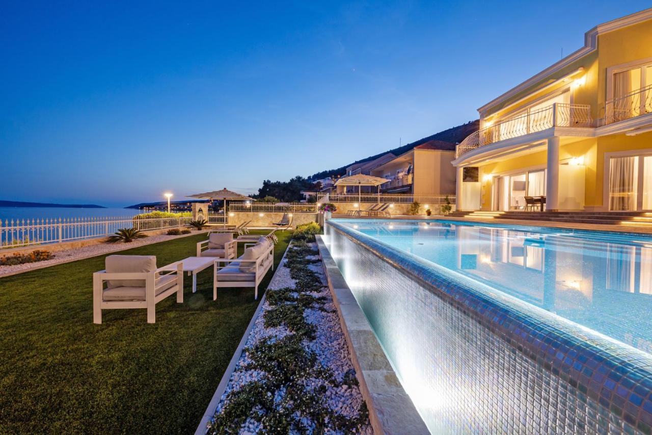 Villa Bella Vista Am Meer Trogir Exterior foto